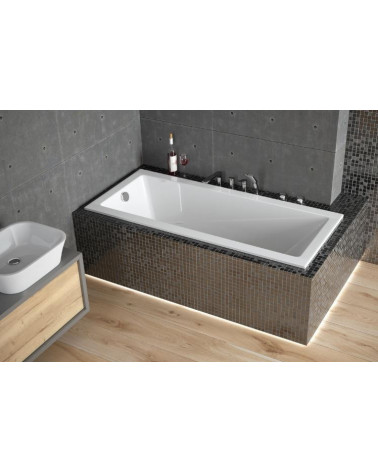 Baño moderno con delantal 170 x 70