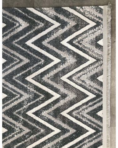 Tapis Antik 01