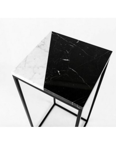 Table d'appoint en marbre noir et blanc