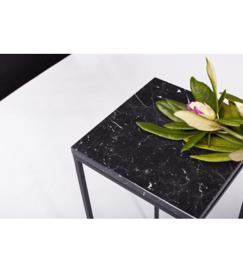 Table d'appoint en marbre noir