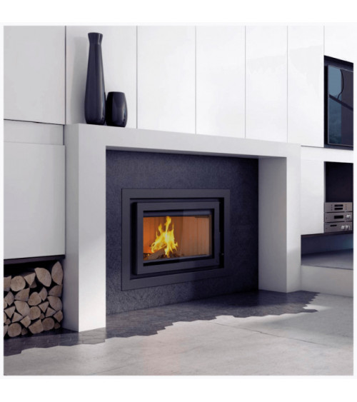Inserire l'angolo camino Trivision 10 kw