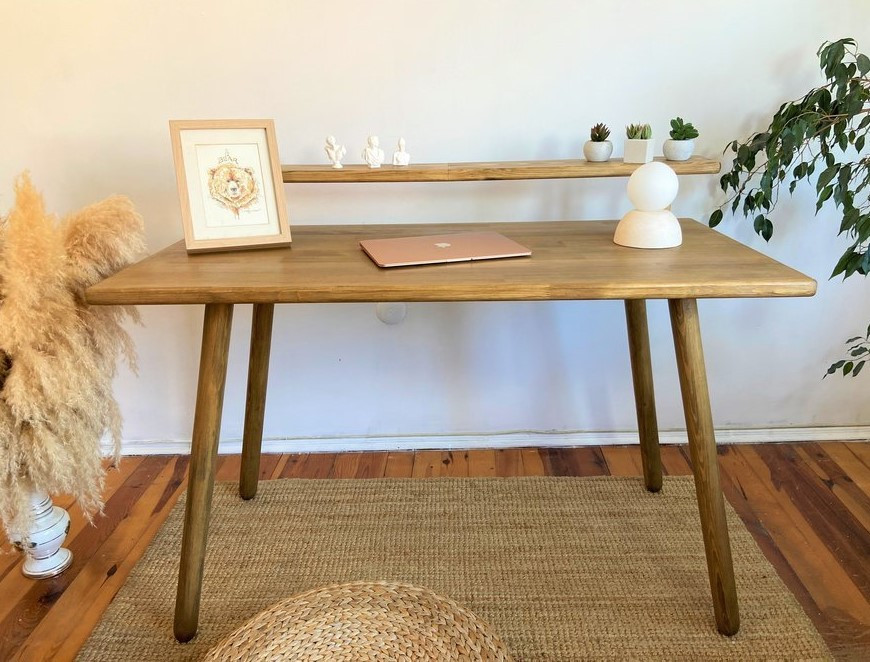 Bureau ancien en bois. Dimensions: L 200 cm x P 10 cm