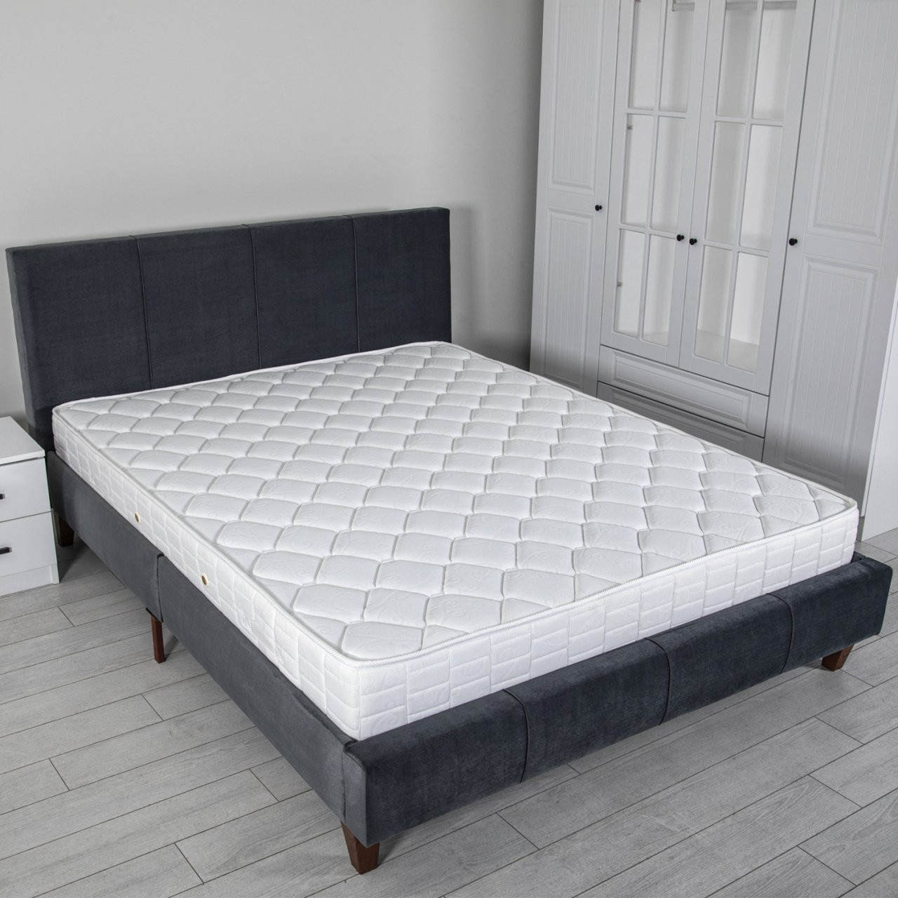 Matelas orthopédique 2places - Habillage Brode Blanc - 140 x 190 cm -  Epaisseur 20cm - Blanc